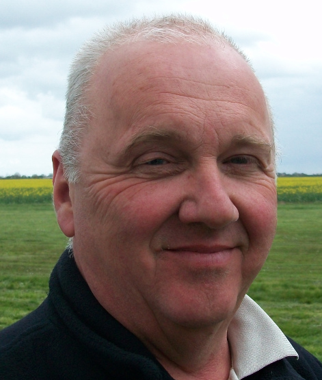 lincolnshire gliding instructor
